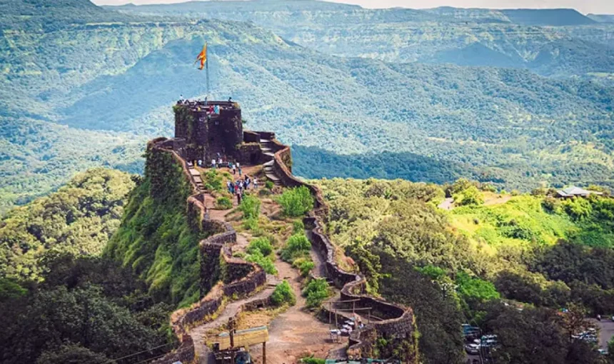 10 Best Places to Visit in Mahabaleshwar for a Refreshing Getaway